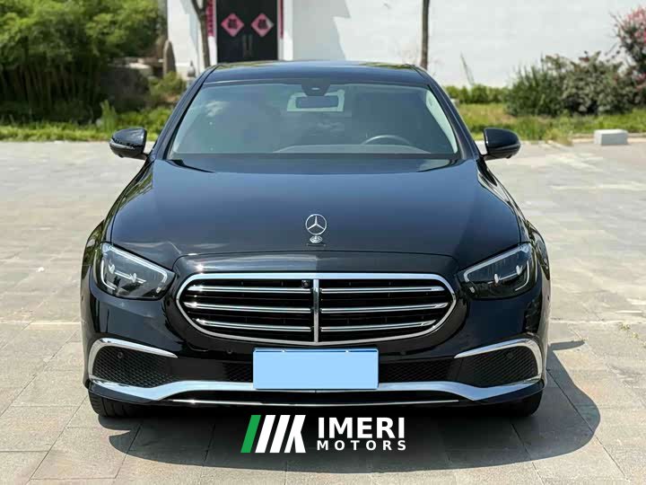 Mercedes-Benz E 300 L Luxury Version - автомобиль из Китая