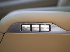 AITO M9 EREV Ultra 42kWh 6-Seater - фото 16