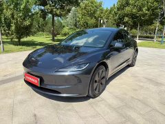 Tesla Model 3 Edition - фото 1