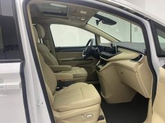 Buick GL8 Deluxe Edition - фото 18
