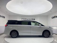 Buick GL8 Deluxe Edition - фото 4