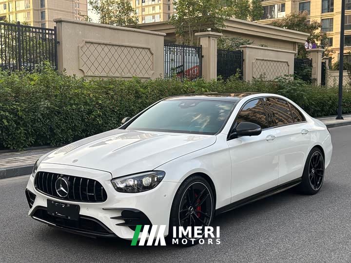 Mercedes-Benz EAMG AMG E 53 4MATIC - автомобиль из Китая