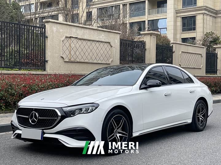 Mercedes-Benz E E 300 Fashion Version Edition - автомобиль из Китая