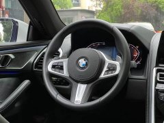 BMW 8 840i M - фото 16
