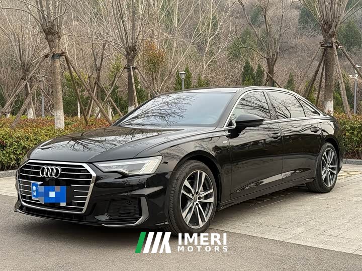 Audi A6L 40 TFSI Luxury Version - автомобиль из Китая