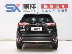 2.0L CVTAWDLuxury Edition - фото 5