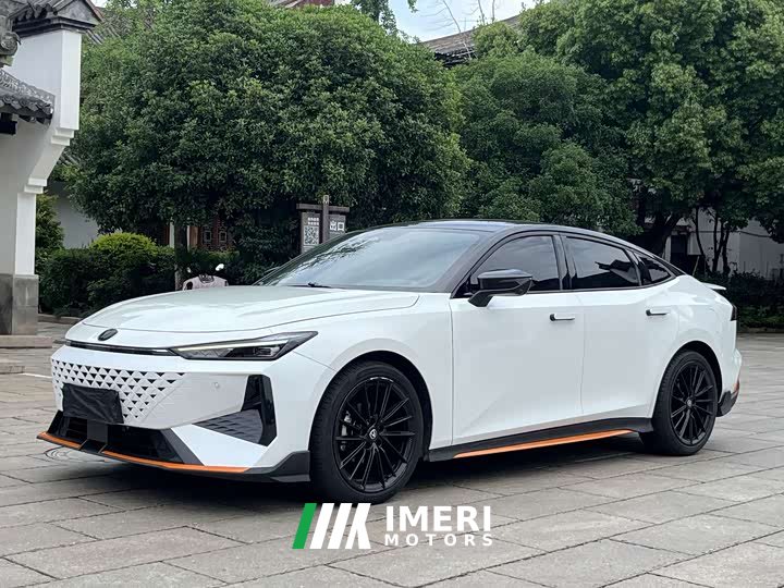 Changan UNI-V 1.5T Premium Version