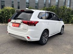 2.0L 2WD Edition 5 - фото 4