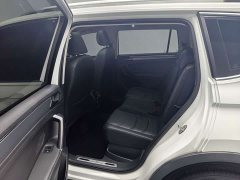 Volkswagen L 330TSI 2WDR-Line Edition - фото 10