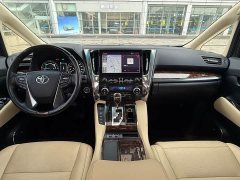 Toyota Alphard 2021 Hybrid 2.5L Luxury - фото 13