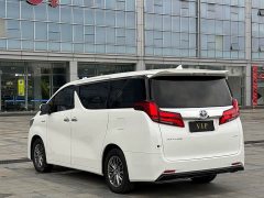 Toyota Alphard 2021 Hybrid 2.5L Luxury - фото 3