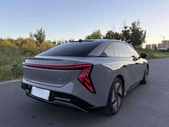 FAW EH7 640 AWD Edition - фото 4