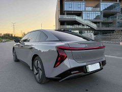 FAW EH7 640 AWD Edition - фото 7
