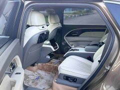 Bentley Bentayga 4.0T V8 EWB Azure - фото 4