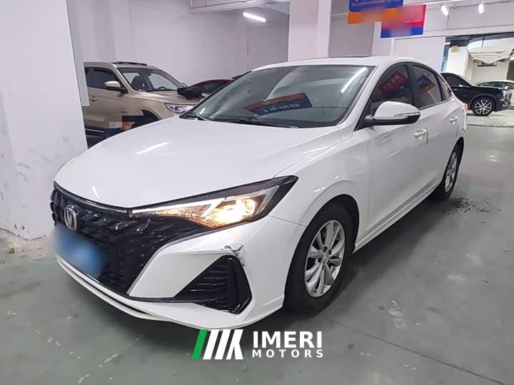 Changan PLUS 1.5L Luxury Edition - автомобиль из Китая