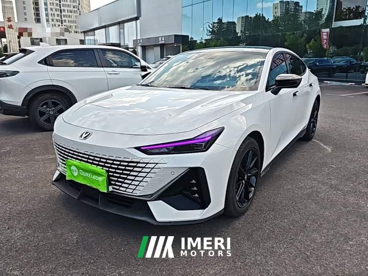 Changan UNI-V 1.5T Edition - автомобиль из Китая