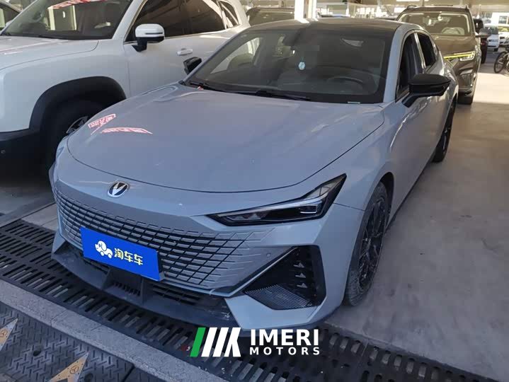 Changan UNI-V 1.5T Premium Version