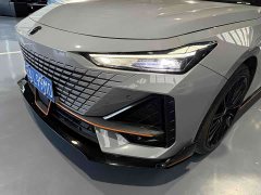 Changan UNI-V 1.5T Edition - фото 3