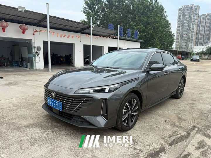 Changan 1.5T 500BarPremium Version - автомобиль из Китая