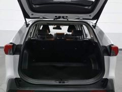 Toyota RAV4 2.0L CVT2WDPremium Edition - фото 16