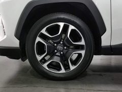 Toyota RAV4 2.0L CVT2WDPremium Edition - фото 17