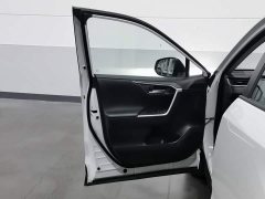 Toyota RAV4 2.0L CVT2WDPremium Edition - фото 8