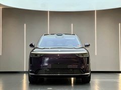 AITO M8 EV Max Long Range Edition (192) - фото 2