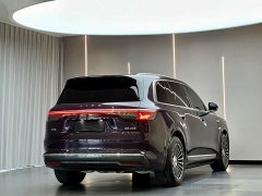 AITO M8 EV Max Long Range Edition (192) - фото 9