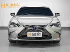 Lexus ES 300h Edition - фото 2