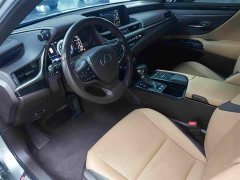 Lexus ES 300h Edition - фото 8