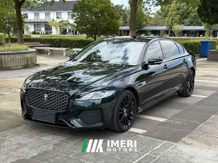 XFL 2.0T P250 2WDDeluxeLuxury Edition - автомобиль из Китая
