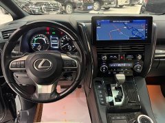 Lexus LM 300h Edition - фото 5