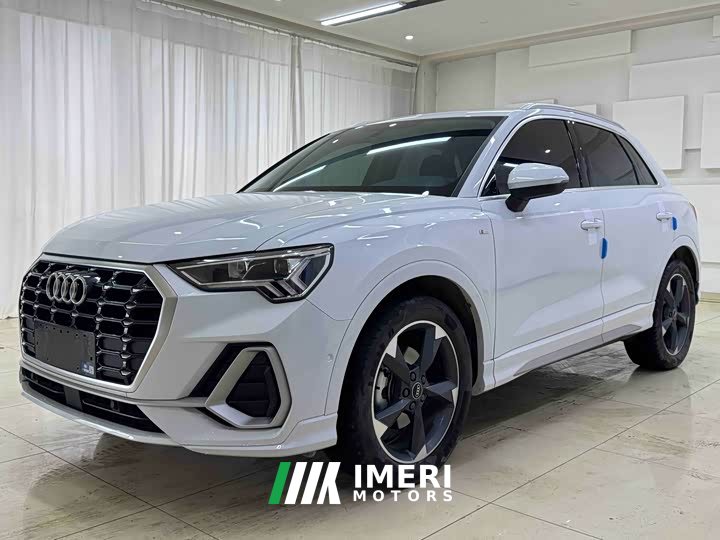 Audi Q3 2022 35 TFSI Fashionable and Dynamic - автомобиль из Китая