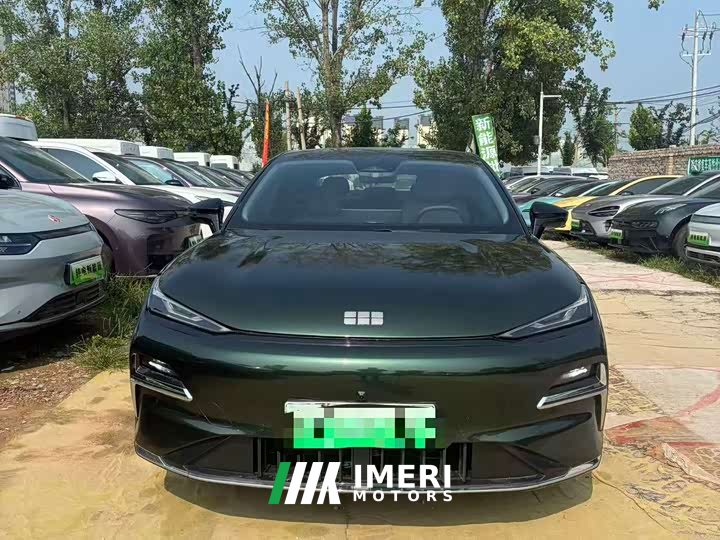 Geely 8 130km EM-i Premium Edition