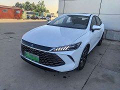 BYD Qin PLUS DM-i 210KM aggressive - фото 1