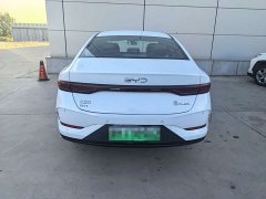 BYD Qin PLUS DM-i 210KM aggressive - фото 6