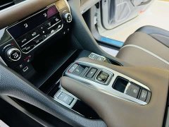 Honda UR-V 370TURBO AWD Edition - фото 6