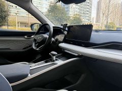 Audi 2.0TD Premium Version - фото 7