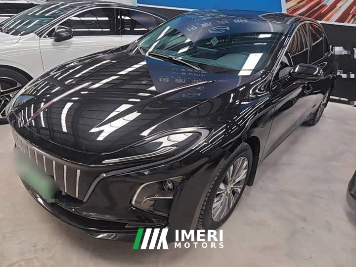 Hongqi E-QM5 500km Edition - автомобиль из Китая