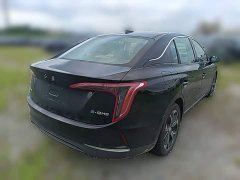 Hongqi E-QM5 Edition - фото 10