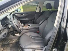 Hongqi E-QM5 Edition - фото 20