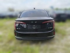 Hongqi E-QM5 Edition - фото 8