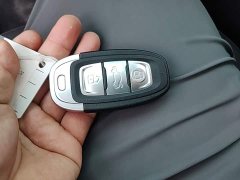 Hongqi E-QM5 Edition - фото 13