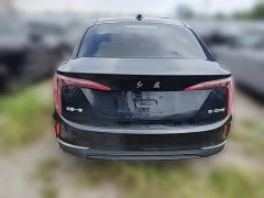 Hongqi E-QM5 Edition - фото 8