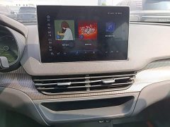 Hongqi E-QM5 Edition - фото 18