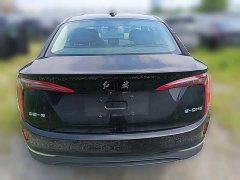 Hongqi E-QM5 Edition - фото 8