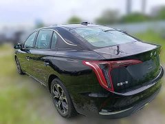Hongqi E-QM5 Edition - фото 7