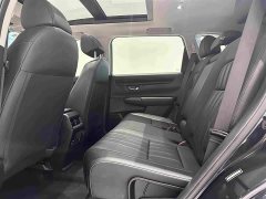 Version 240TURBO 2WDLuxury Edition 5 - фото 6