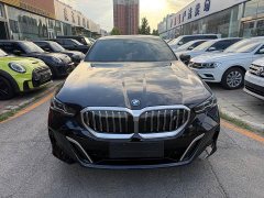 BMW i5 eDrive 35L M - фото 2