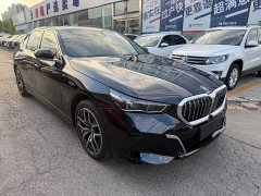 BMW i5 eDrive 35L M - фото 3